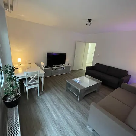 Cozy Apartment City Nightlife Düsseldorf Buitenkant foto